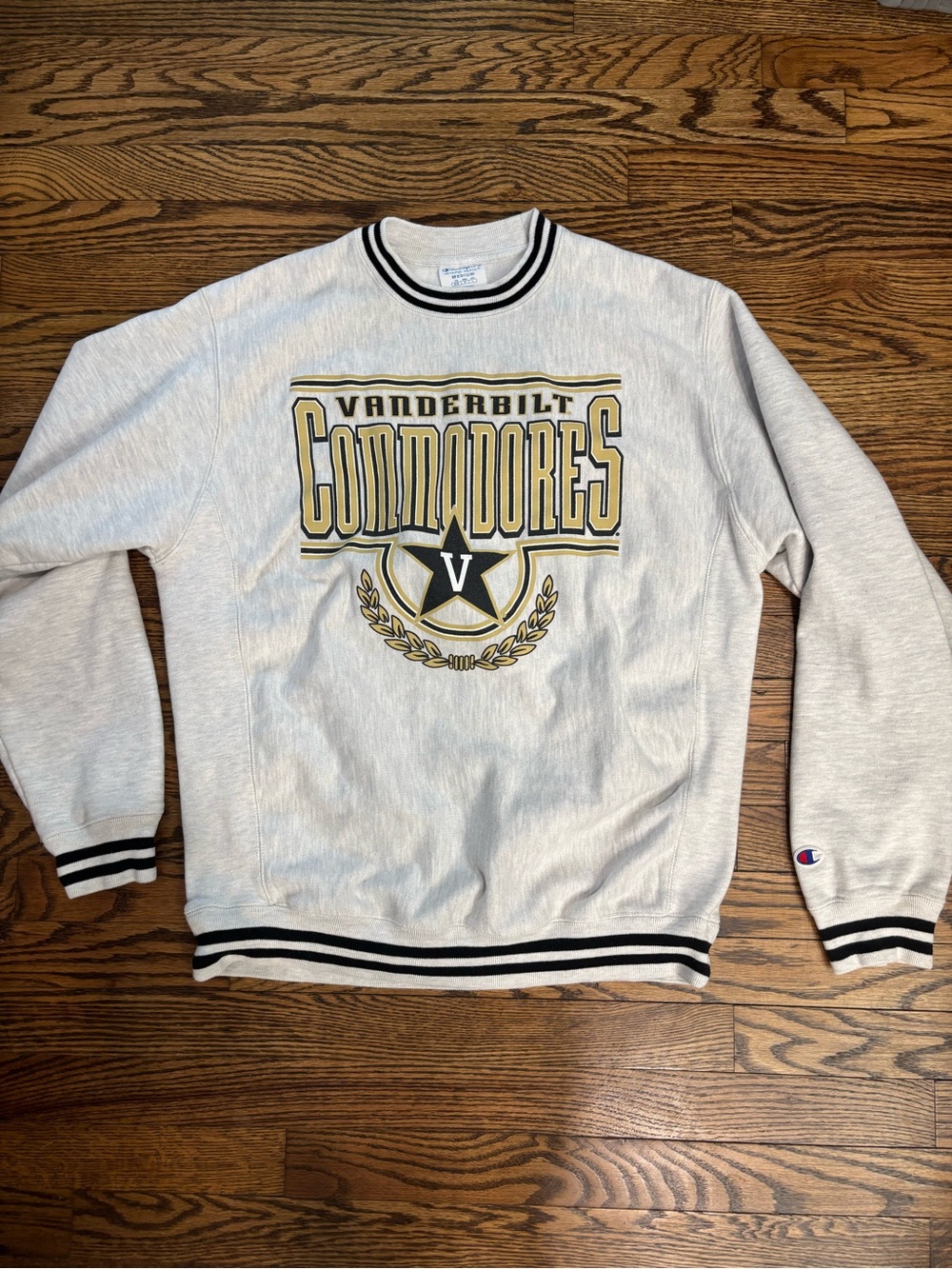 Vintage Champion Vanderbilt Commodores Reverse Weave Crewneck Sweatshirt | M